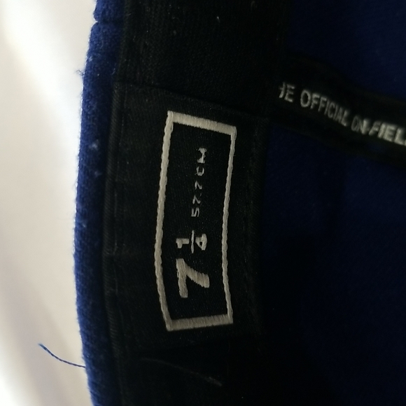 LA Dodger hat. Mens size 7 1/4 (57.7 cm) - Picture 9 of 11